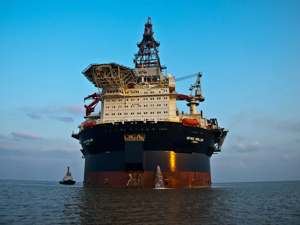 Offshore drilling vessel
